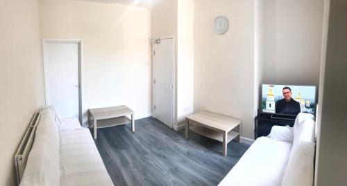 Walsall House | Air Host