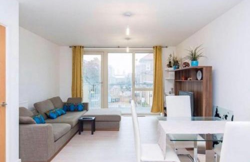 Bromley South Apartment | Airdream Charming Retreat