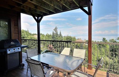 Petite-Riviere-Saint-Francois House | Aires du Massif - Aquilon et Sirocco vacances et SPA