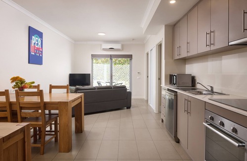 Redcliffe Apartment | Airport Apartments by Vetroblu