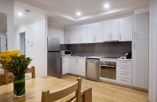 Redcliffe Apartment | Airport Apartments by Vetroblu