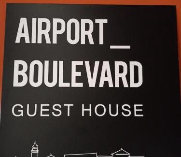 Grassobbio House | Airport Boulevard Guesthouse