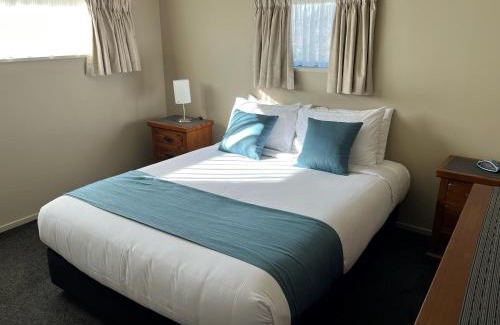 Burnside Hotel | Airport Christchurch Motel