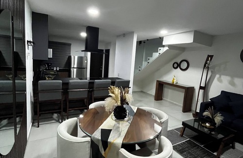 Tlajomulco de Zuniga House | Airport house Santa Maria