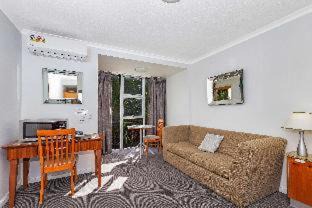 Hamilton Hotel | Airport Heritage Motel