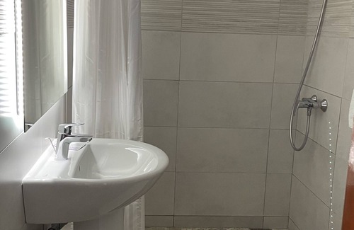 Ducos Hotel | Airport Hotel