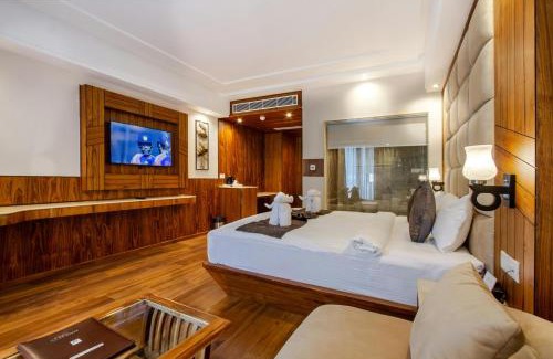 Vasant Kunj House | Airport Hotel Roomsity Pride