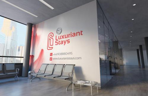 Broadheath Apartment | Airport Lounge - 3 Bed - 6 Persons