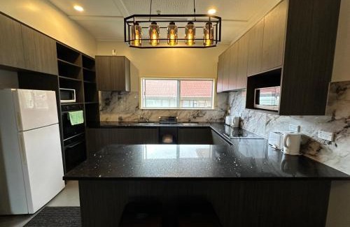 Mangere House | Airport Westney Lodge