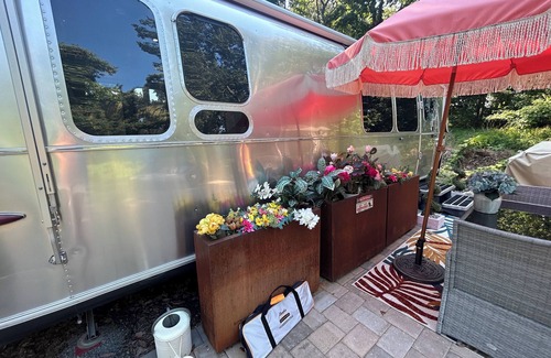 Orrtanna House | Airstream in Wine Country Hot Tub Extra Cost