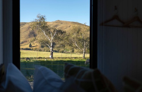 Mackenzie Country House | Airstrip Stays by Tiny Away