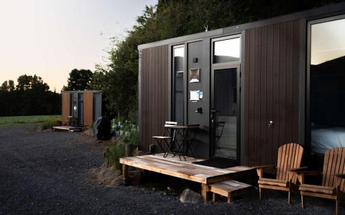 Mackenzie Country House | Airstrip Stays by Tiny Away
