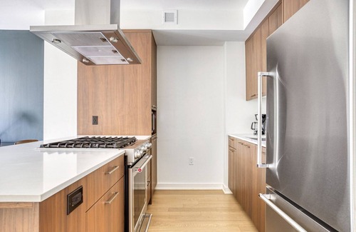 Navy Yard Apartment | Airy Navy Yard 1BR w/Gym, Rooftop Pool, walk to Nats Park, by Blueground