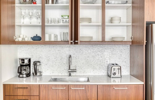 Navy Yard Apartment | Airy Navy Yard 1BR w/Gym, Rooftop Pool, walk to Nats Park, by Blueground