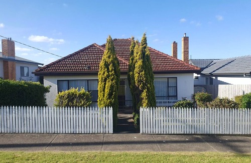 Warrnambool House | Aitkins Coastal Haven