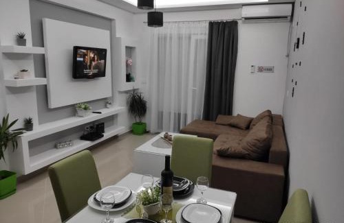 Bjelisi Apartment | AJKULICA Apartman
