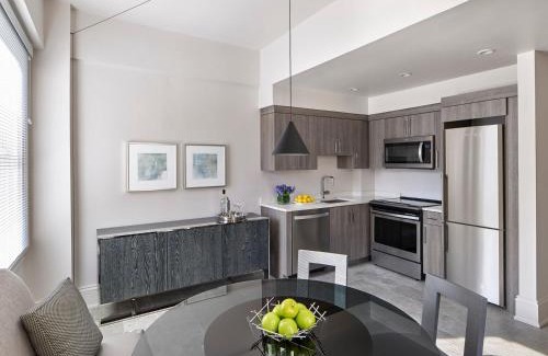 Rittenhouse Row Apartment | AKA Rittenhouse Square