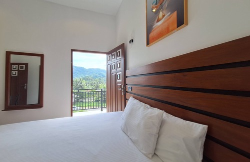 Lellopitiya Hotel | Akoya Pearl Hotel