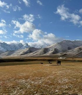 Naryn Bed & Breakfast | Aksay yurt Camp