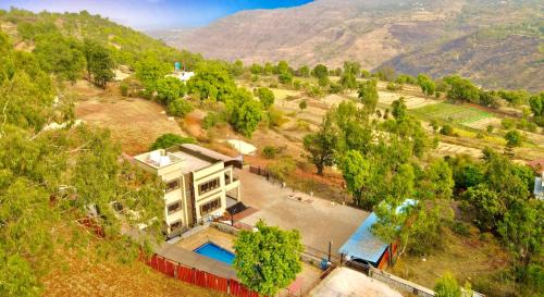 Panchgani Villa | Aksha Villa