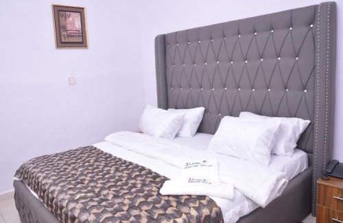 Oba Ile Hotel | Akure Airport Hotel