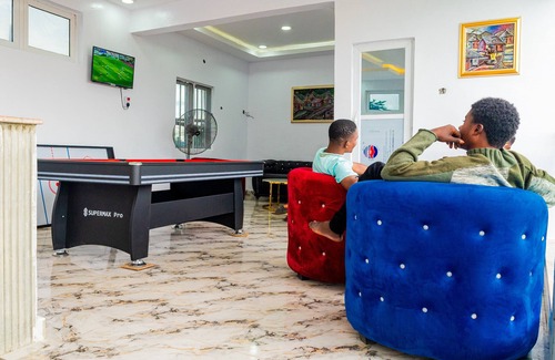 Oba Ile Hotel | Akure Airport Hotel