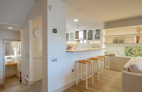 Llafranc House | AL-7 Llafranc 8 PAX - Four Bedroom House, Sleeps 8