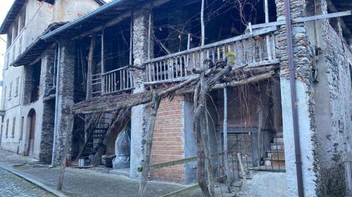 Montegrino Valtravaglia Apartment | Al Borghetto