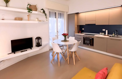 San Zeno Apartment | "Al Carlino Verona" - 2 Bedrooms-2 Bathrooms-2 Balconies