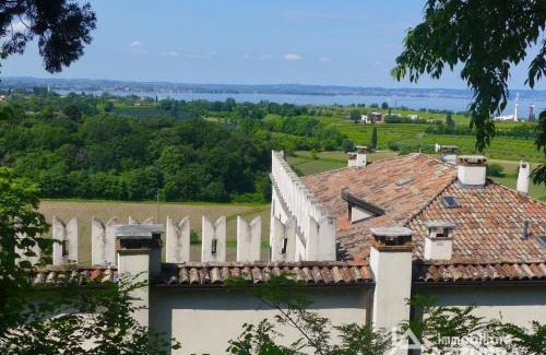 Cola Apartment | Al Castello - Immobiliare Azzurra
