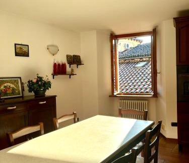 Vassena House | Al civico 7 Relax a due passi dal lago di Como