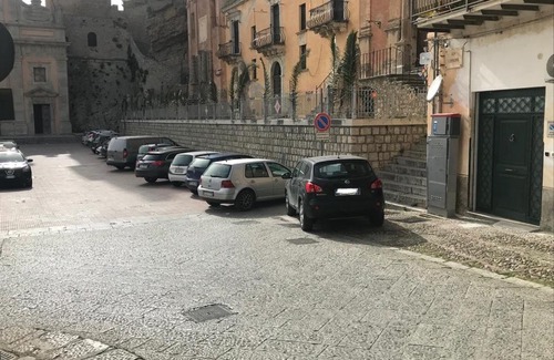 Caccamo Apartment | Al Duomo