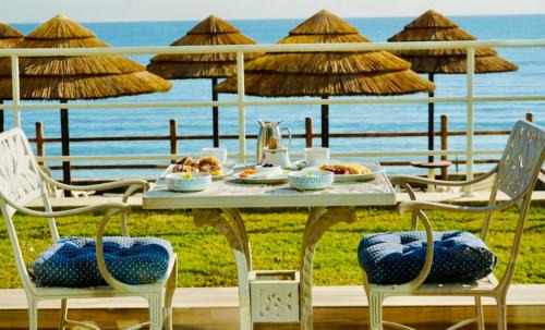 Mangaf Hotel | Al Kout Beach Hotel
