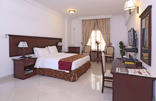 Al Ghubrah Ash Shamaliyyah Hotel | Al Maha International Hotel