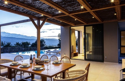 Akrotiri Villa | Al Sur Villa - Six Bedroom Villa, Sleeps 13