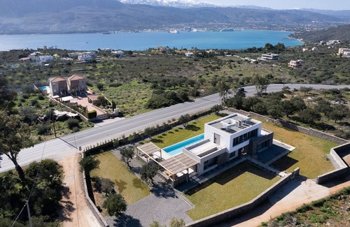 Akrotiri Villa | Al Sur Villa - Six Bedroom Villa, Sleeps 13