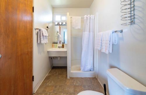 Banks Lake South Hotel | Ala Cozy Motel