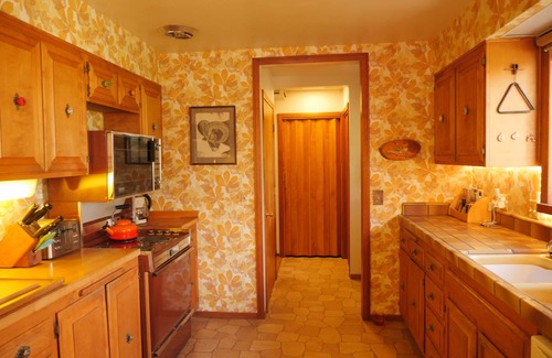 Lone Pine House | Alabama Hills Mount Whitney Retreat
