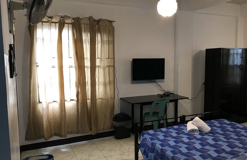 Dasmarinas House | Aladino Food Court & Inn
