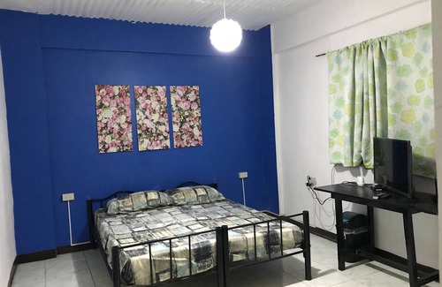 Dasmarinas House | Aladino Food Court & Inn