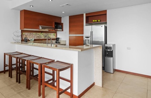 La Cruz de Huanacaxtle Apartment | Alamar 306 - Oceanview Condo w Beach Club Access