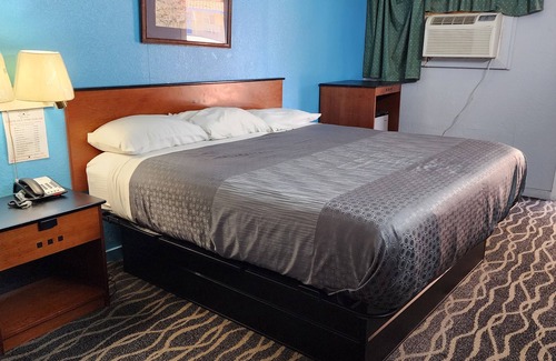 Elmwood Area Hotel | Alamo Motel