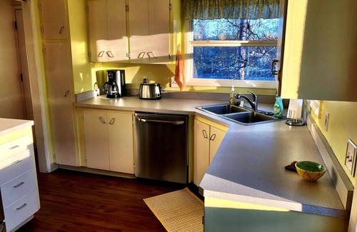 Midtown Anchorage Condo | Alaska Explorer Headquarters
