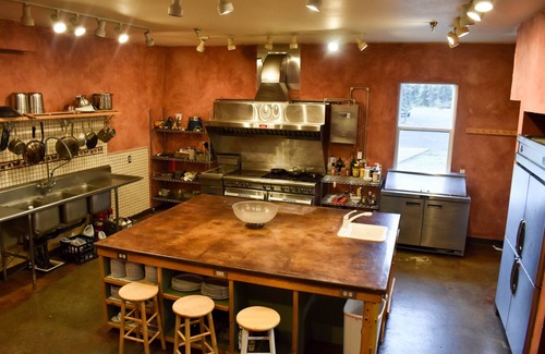 Funny River Cabin | Alaska Legends Kenai River Lodge ~ Weddings. Family Reunions. Corporate Retreats