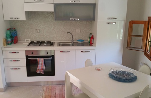 Alassio Apartment | ALASSIO WITH PRIVATE GARDEN, TV/Wi-Fi, BARBECUE, MOTORINO 50 CC