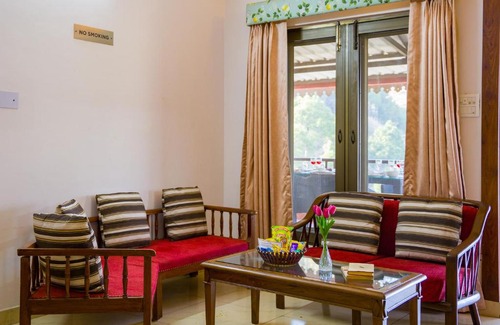 Kasauli Villa | Alaya Stays 5 BHK Sukhmani Cottage With Picturesque Balconies, Garden & Views