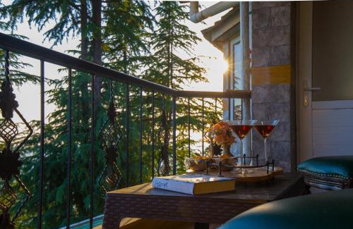 Naldehra Villa | Alaya Stays Hill Top Farmstead Heritage 3 BHK English-Style Villa With Balcony, Gazebo