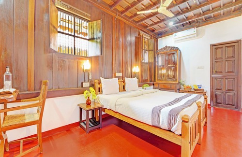 Mankombu Hotel | Alaya Stays Palm Dale by the Backwaters