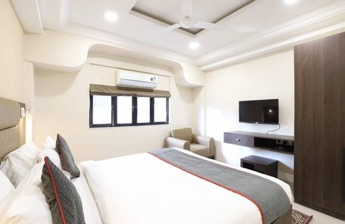 Vastrapur Hotel | Alba Premier