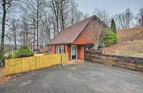 Albany House | Albany Home < 1 Mi to Dale Hollow Lake!